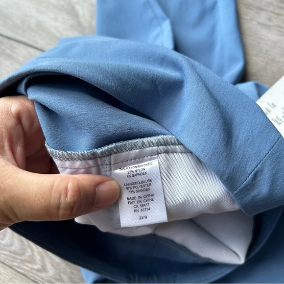 NWT Laura Carre Noir Blue Stretch Capris - Picture 9 of 13